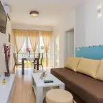 One-Bedroom Apartment In Vir *