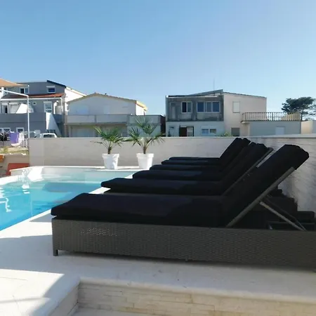 شقة One-bedroom In *
